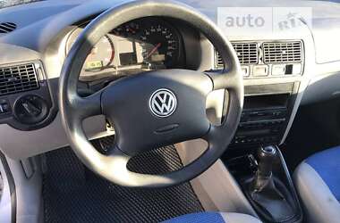 Универсал Volkswagen Golf 2000 в Малине