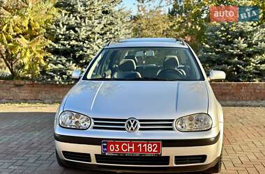 Универсал Volkswagen Golf 2001 в Виннице