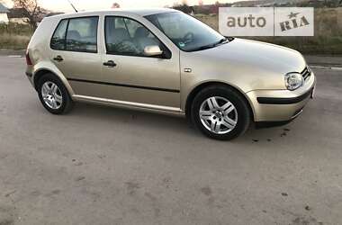 Хэтчбек Volkswagen Golf 2002 в Калуше