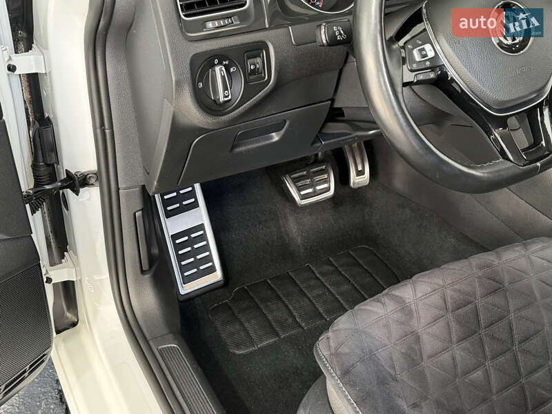 Универсал Volkswagen Golf 2017 в Киеве