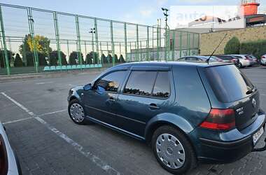 Хэтчбек Volkswagen Golf 2000 в Черкассах