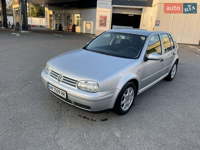 Volkswagen Golf 2000