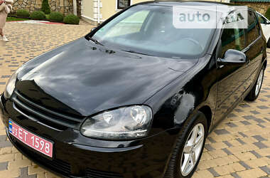 Хетчбек Volkswagen Golf 2006 в Могилів-Подільському