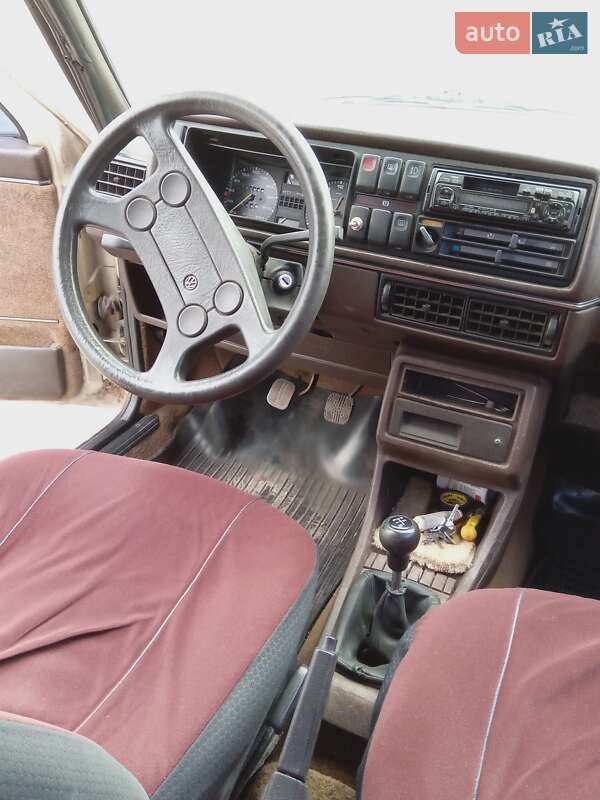 Хэтчбек Volkswagen Golf 1987 в Никополе