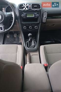Универсал Volkswagen Golf 2010 в 