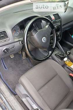 Хэтчбек Volkswagen Golf 2007 в Немирове