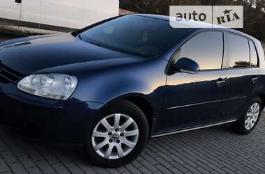 Хетчбек Volkswagen Golf 2008 в Мукачевому