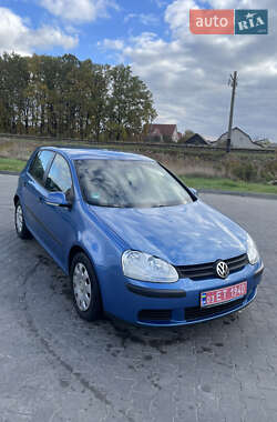 Хэтчбек Volkswagen Golf 2005 в Луцке