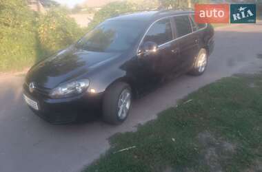 Универсал Volkswagen Golf 2010 в Бахмаче