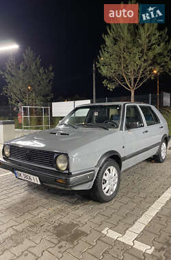 Хэтчбек Volkswagen Golf 1989 в Ровно