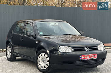 Хэтчбек Volkswagen Golf 2003 в Львове