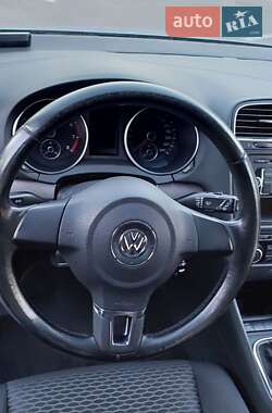 Хетчбек Volkswagen Golf 2009 в Києві