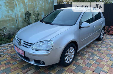 Хетчбек Volkswagen Golf 2005 в Конотопі