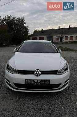 Универсал Volkswagen Golf 2014 в Виннице