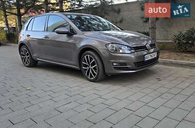 Хетчбек Volkswagen Golf 2014 в Ужгороді