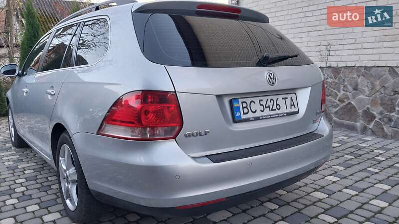 Универсал Volkswagen Golf 2009 в Ходорове