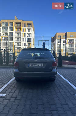 Универсал Volkswagen Golf 2012 в Луцке