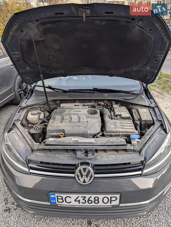 Універсал Volkswagen Golf 2017 в Львові