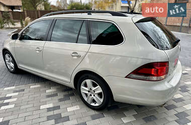 Универсал Volkswagen Golf 2010 в Полтаве