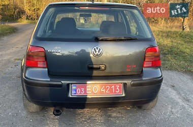 Хэтчбек Volkswagen Golf 2001 в Ковеле