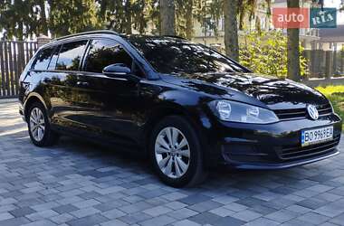 Универсал Volkswagen Golf 2015 в Староконстантинове