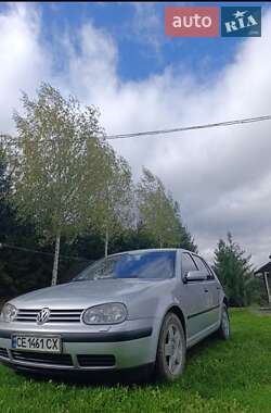 Хэтчбек Volkswagen Golf 2003 в Черновцах