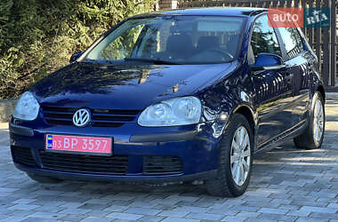 Хетчбек Volkswagen Golf 2005 в Старокостянтинові