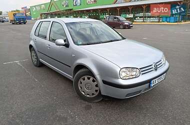 Хэтчбек Volkswagen Golf 2002 в Харькове