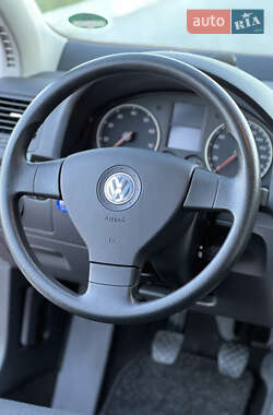 Хэтчбек Volkswagen Golf 2006 в Львове