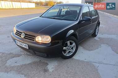 Хетчбек Volkswagen Golf 1999 в Помічній