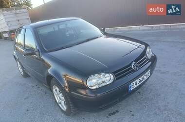 Хетчбек Volkswagen Golf 1999 в Помічній