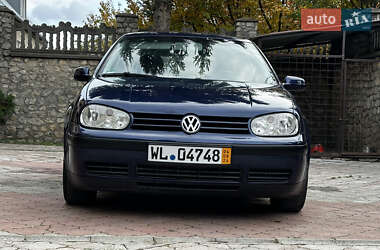 Хэтчбек Volkswagen Golf 2002 в Тернополе