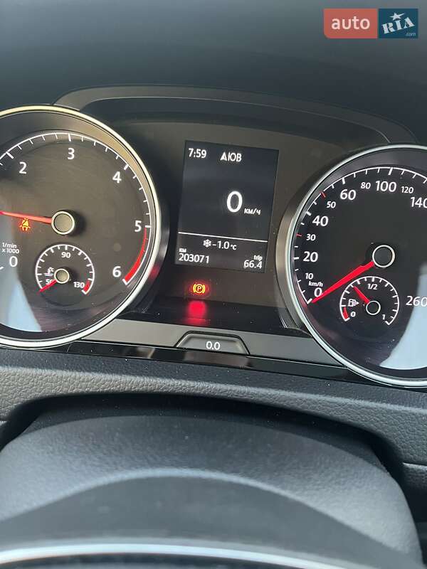 Универсал Volkswagen Golf 2015 в Дрогобыче