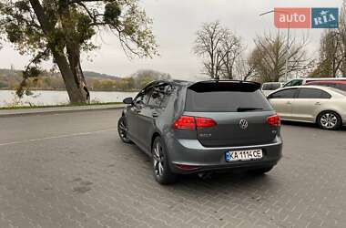 Хэтчбек Volkswagen Golf 2014 в Киеве