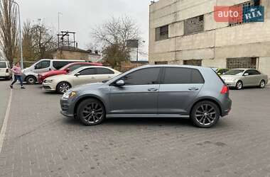 Хэтчбек Volkswagen Golf 2014 в Киеве