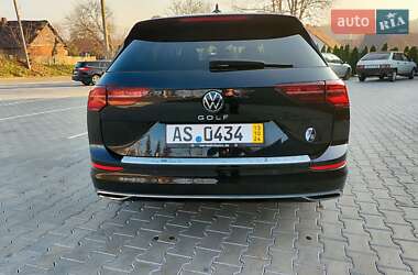 Универсал Volkswagen Golf 2021 в Черновцах