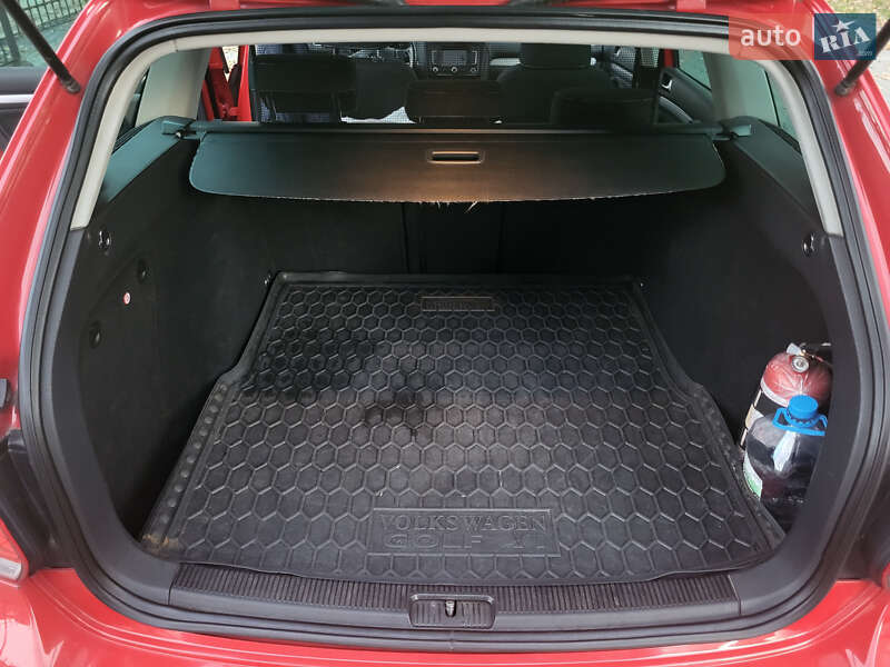 Универсал Volkswagen Golf 2013 в Хмельницком