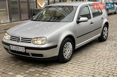 Хетчбек Volkswagen Golf 2001 в Чернівцях