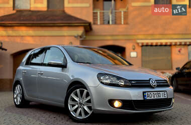 Хетчбек Volkswagen Golf 2010 в Мукачевому