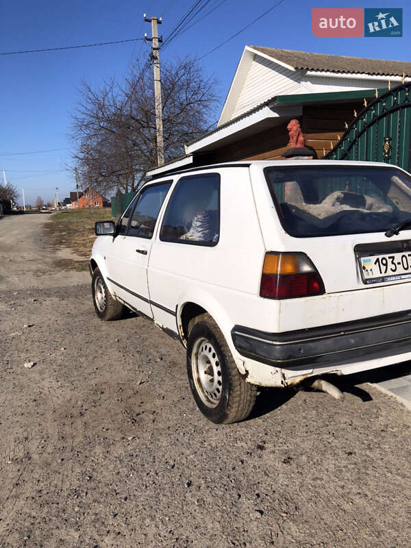 Хетчбек Volkswagen Golf 1990 в 
