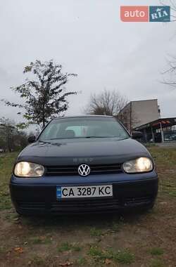 Хетчбек Volkswagen Golf 1999 в Чорнобаї