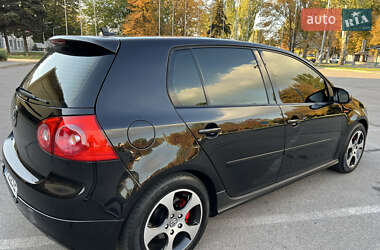 Хетчбек Volkswagen Golf 2006 в Запоріжжі