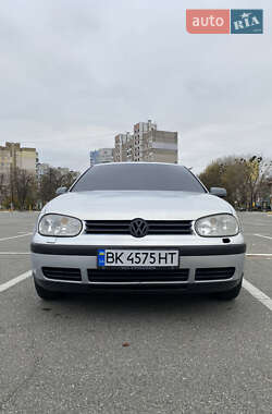 Хетчбек Volkswagen Golf 1998 в Броварах