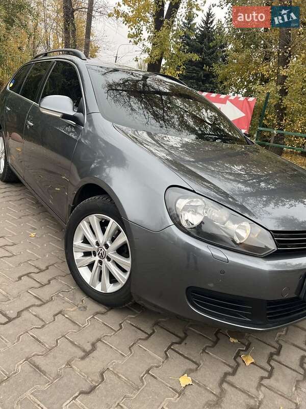 Універсал Volkswagen Golf 2009 в Кривому Розі