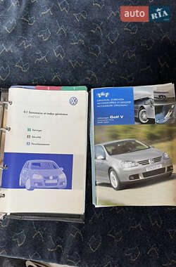 Хетчбек Volkswagen Golf 2006 в Запоріжжі