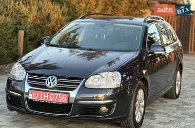 Універсал Volkswagen Golf 2008 в Старокостянтинові