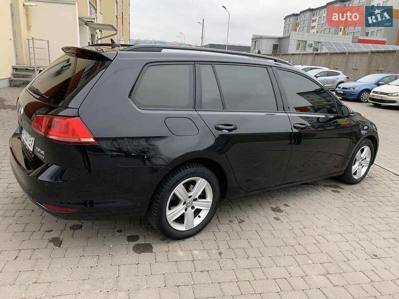 Універсал Volkswagen Golf 2014 в Хмельницькому