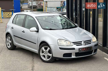 Хетчбек Volkswagen Golf 2004 в Харкові