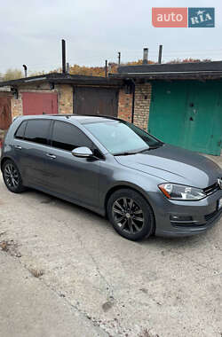 Хетчбек Volkswagen Golf 2014 в Києві