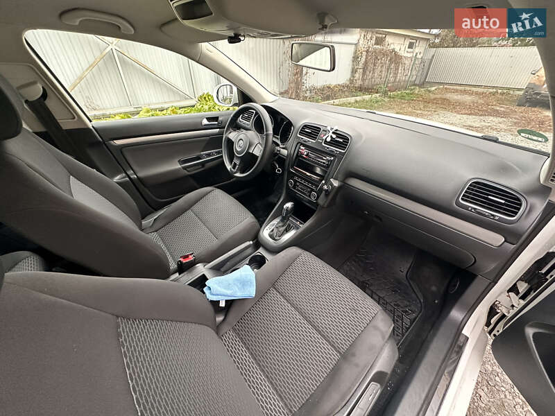 Універсал Volkswagen Golf 2012 в Білій Церкві